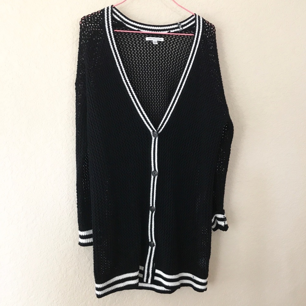 American Eagle Black & White Cardigan Sweater